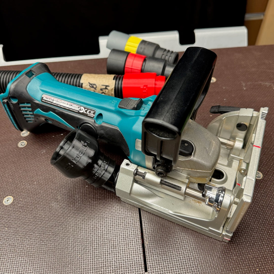 Makita / Bosch Flachdübelfräse Nutfräse Schlauchadapter 38-40 / 50